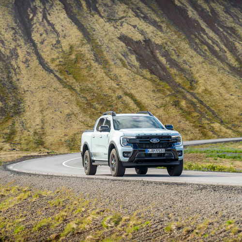 2025 Ford Ranger PHEV Stormtrak Front View