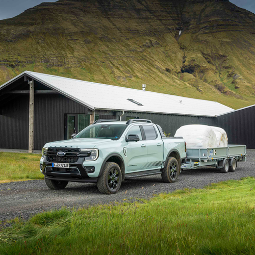 2025 Ford Ranger PHEV Stormtrak Front View