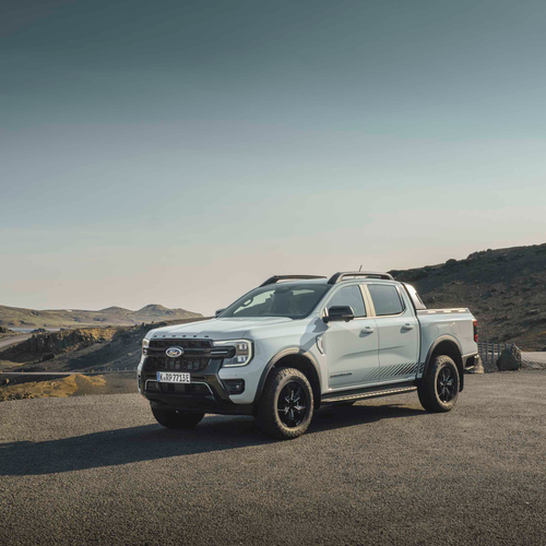 2025 Ford Ranger PHEV Stormtrak Front View