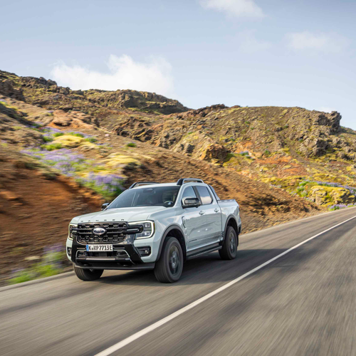 2025 Ford Ranger PHEV Stormtrak Front View