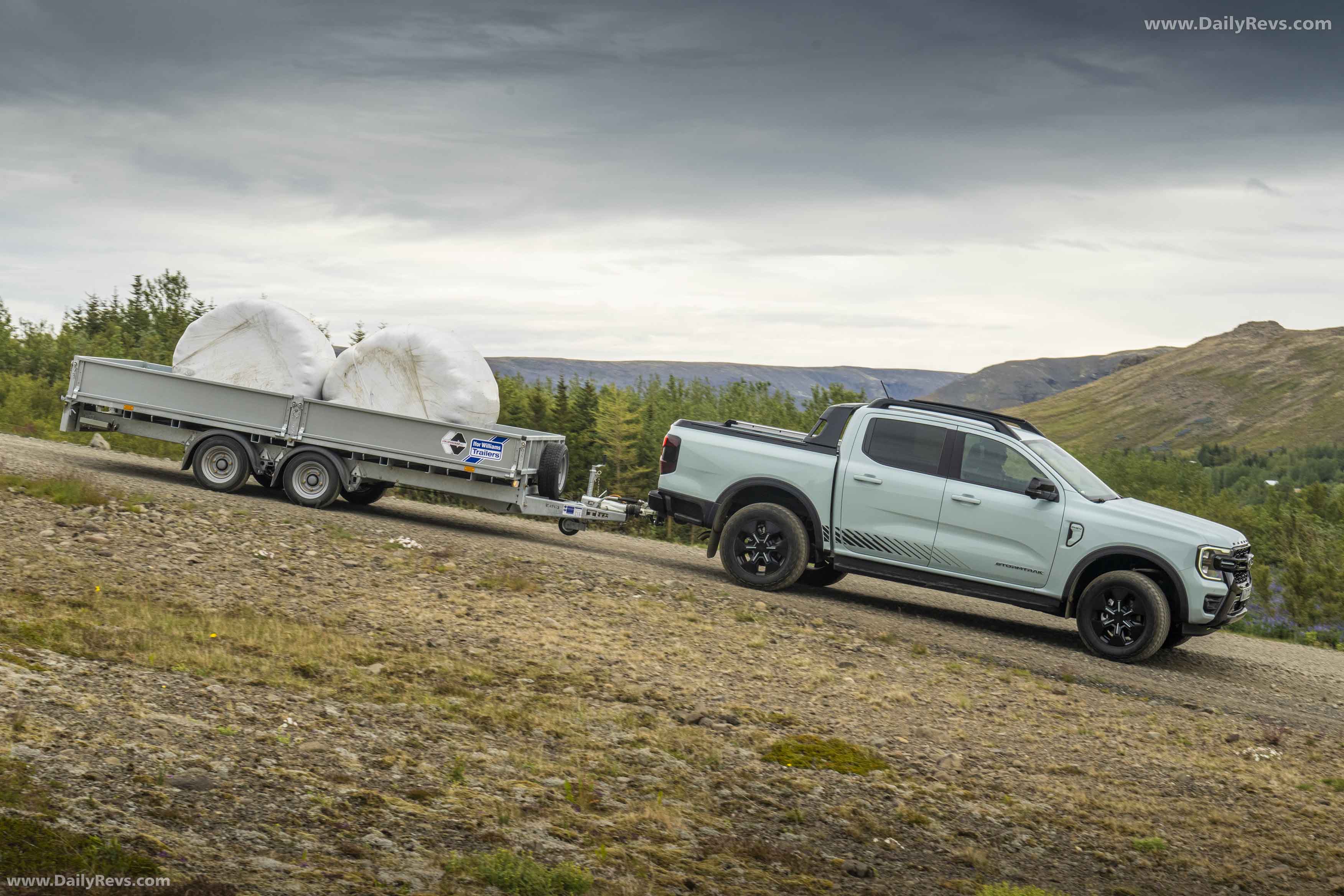 2025 Ford Ranger PHEV Stormtrak Side View