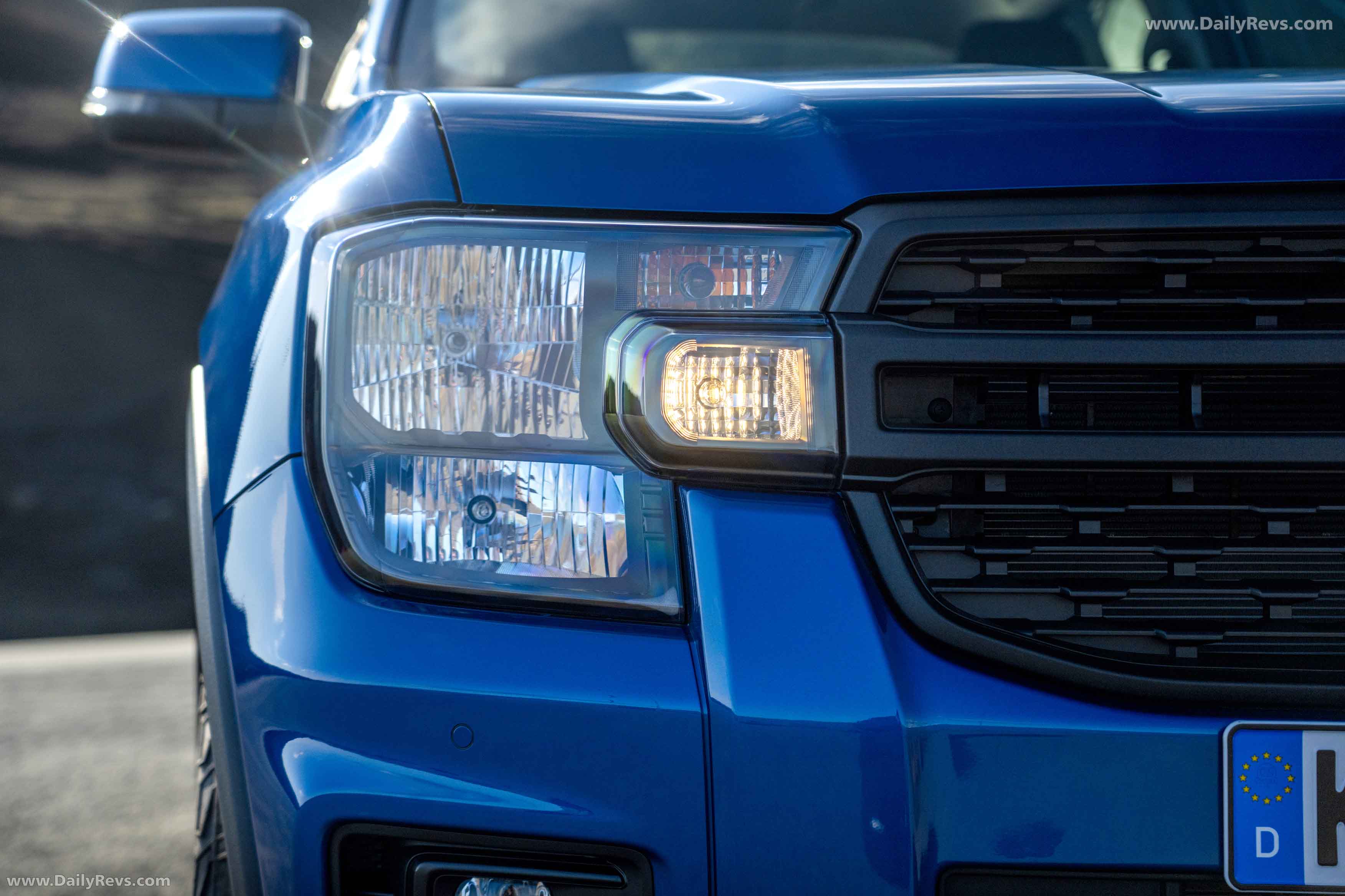 2025 Ford Ranger PHEV XLT Exterior