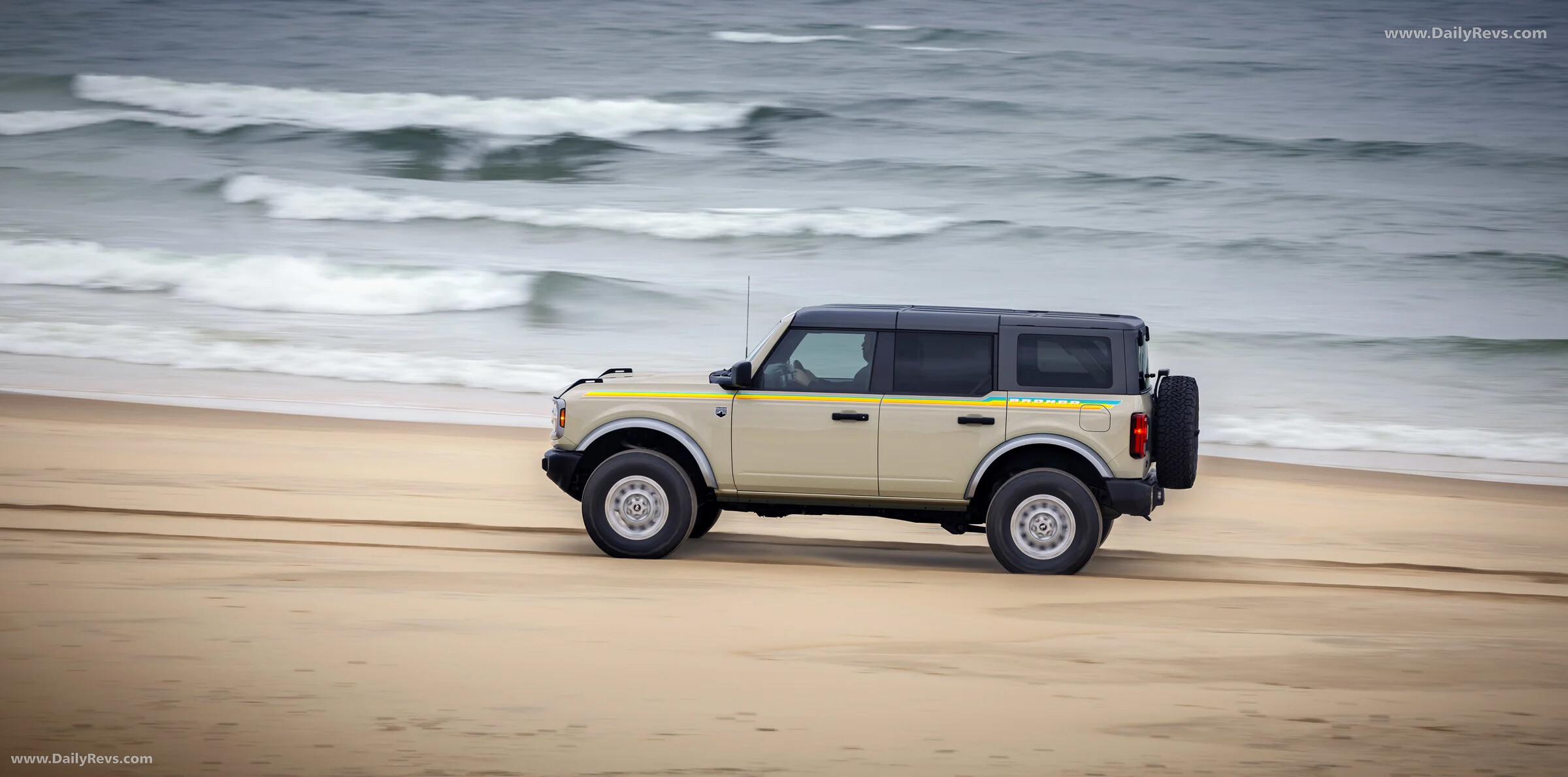 2026 Ford Bronco Coastal Package Side View