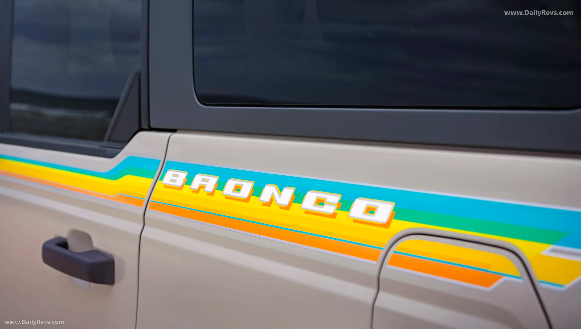 2026 Ford Bronco Coastal Package Exterior