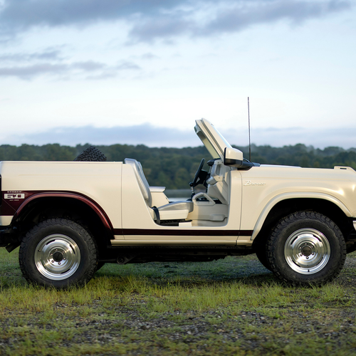 2025 Ford Bronco Roadster Concept Side View