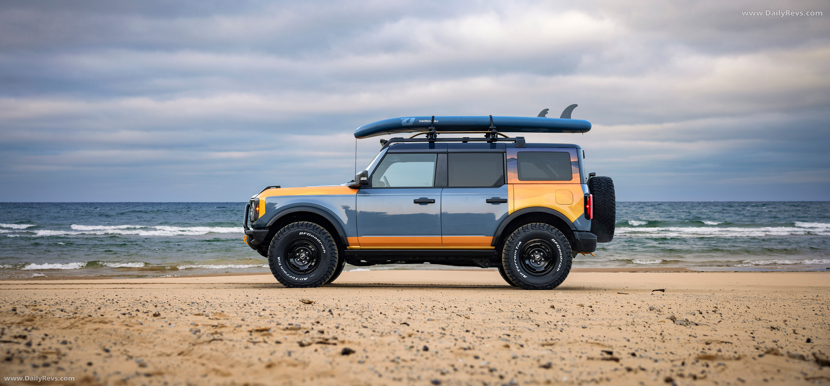 2025 Ford Bronco Silver Lake Dunes Project Side View