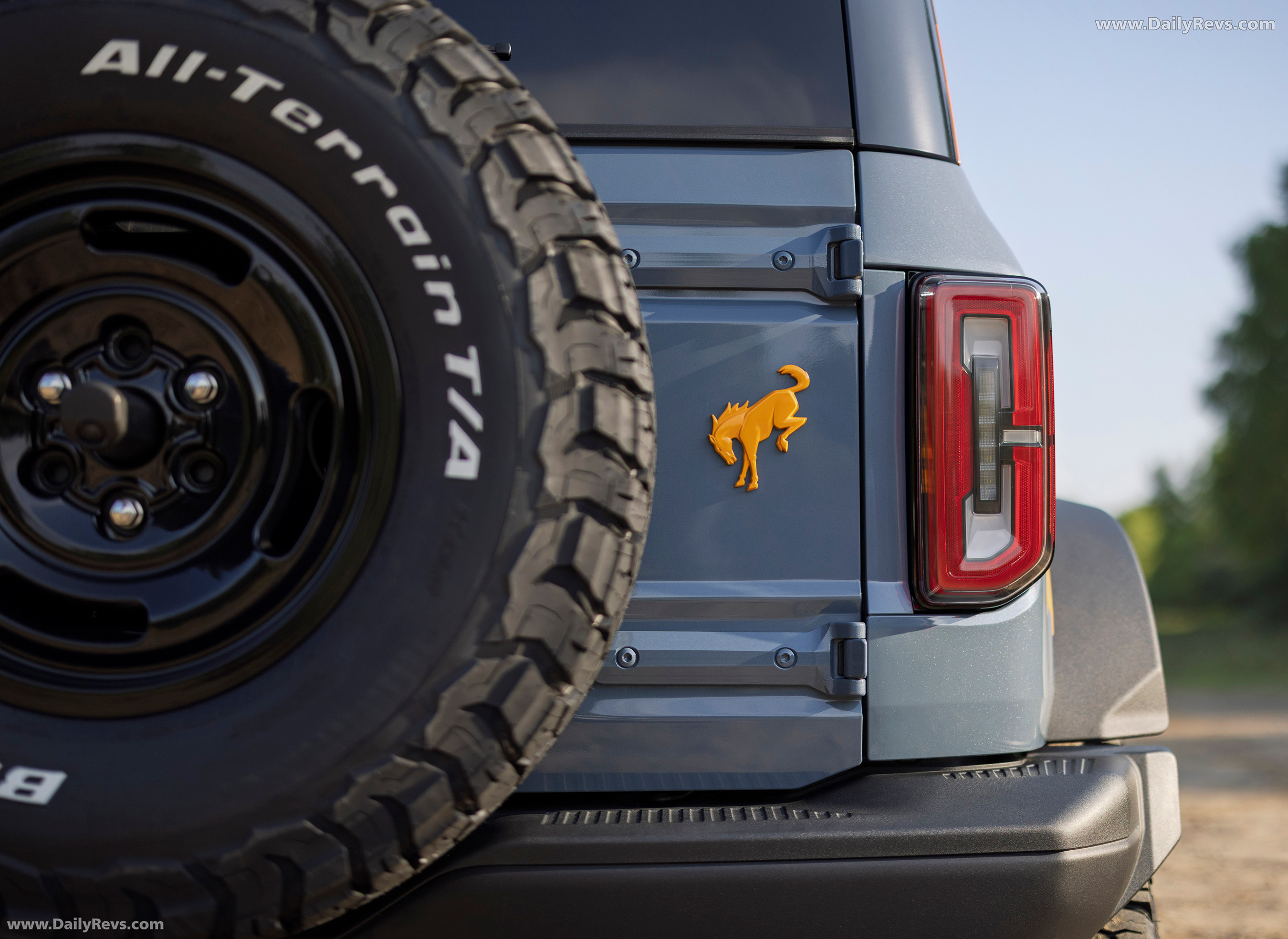 2025 Ford Bronco Silver Lake Dunes Project Exterior