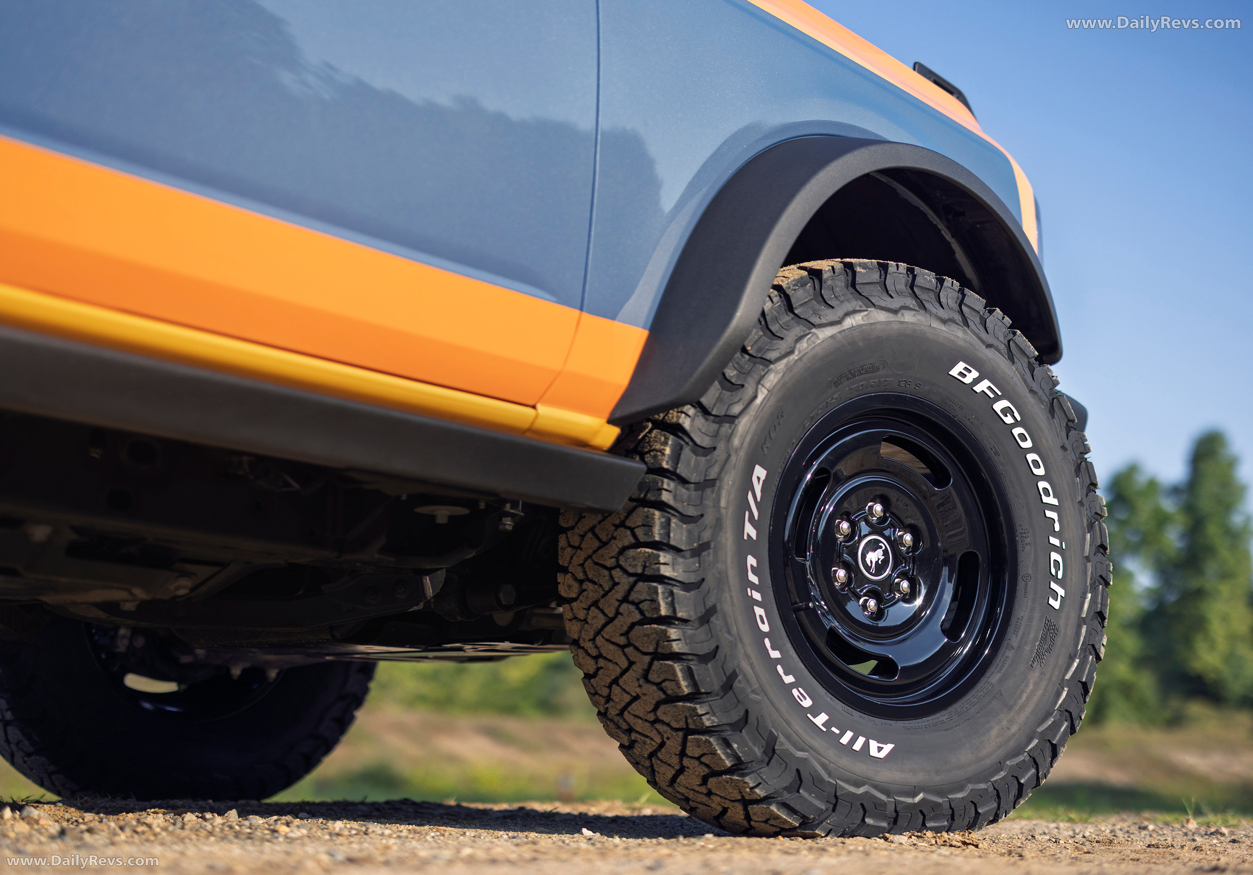 2025 Ford Bronco Silver Lake Dunes Project Exterior