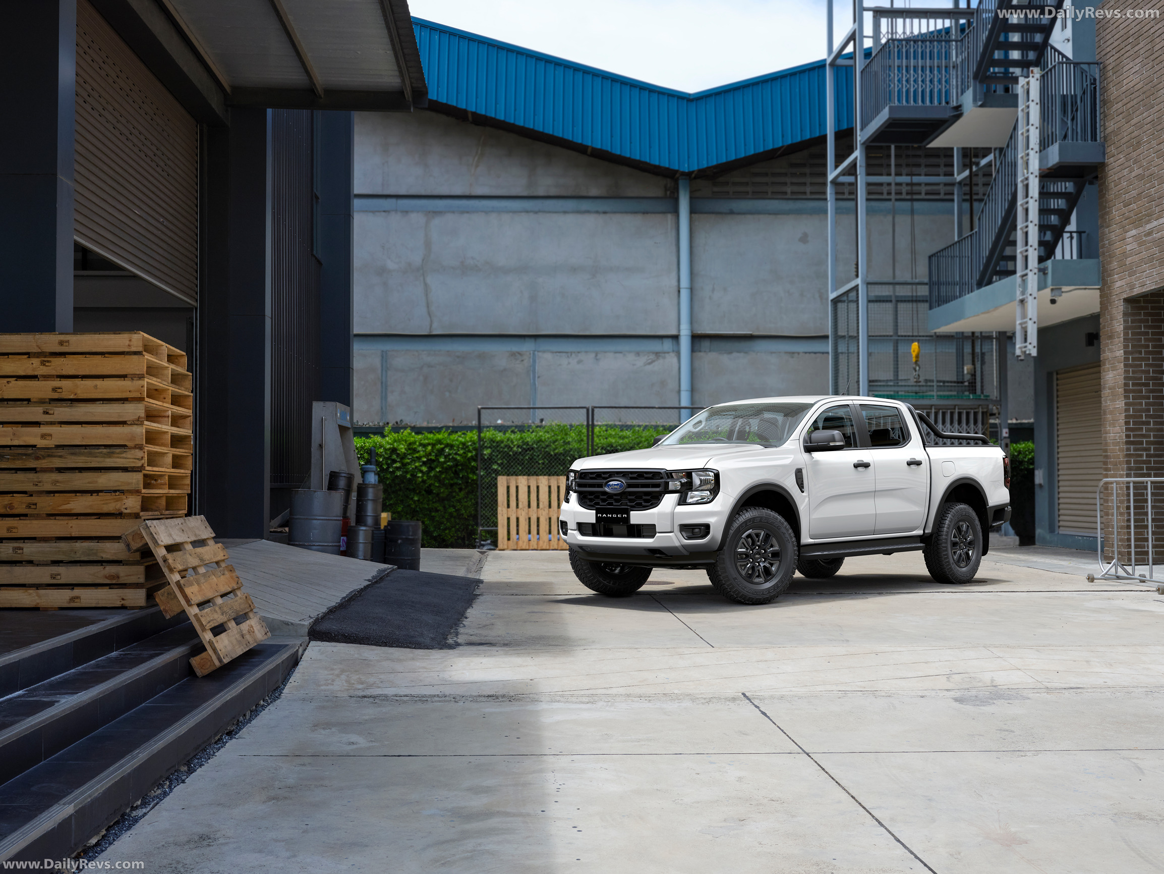 2025 Ford Ranger Black Edition Front View