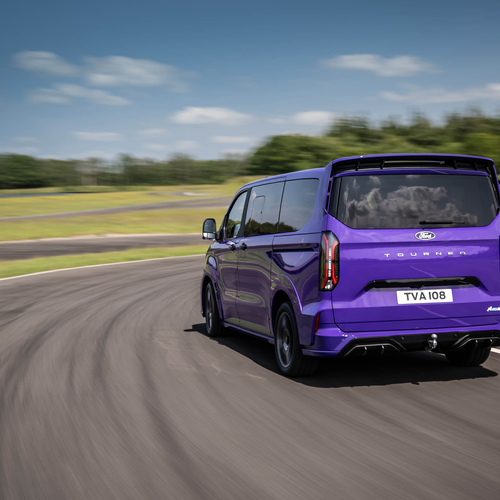 2026 Ford E-Tourneo Custom MS-RT Rear View