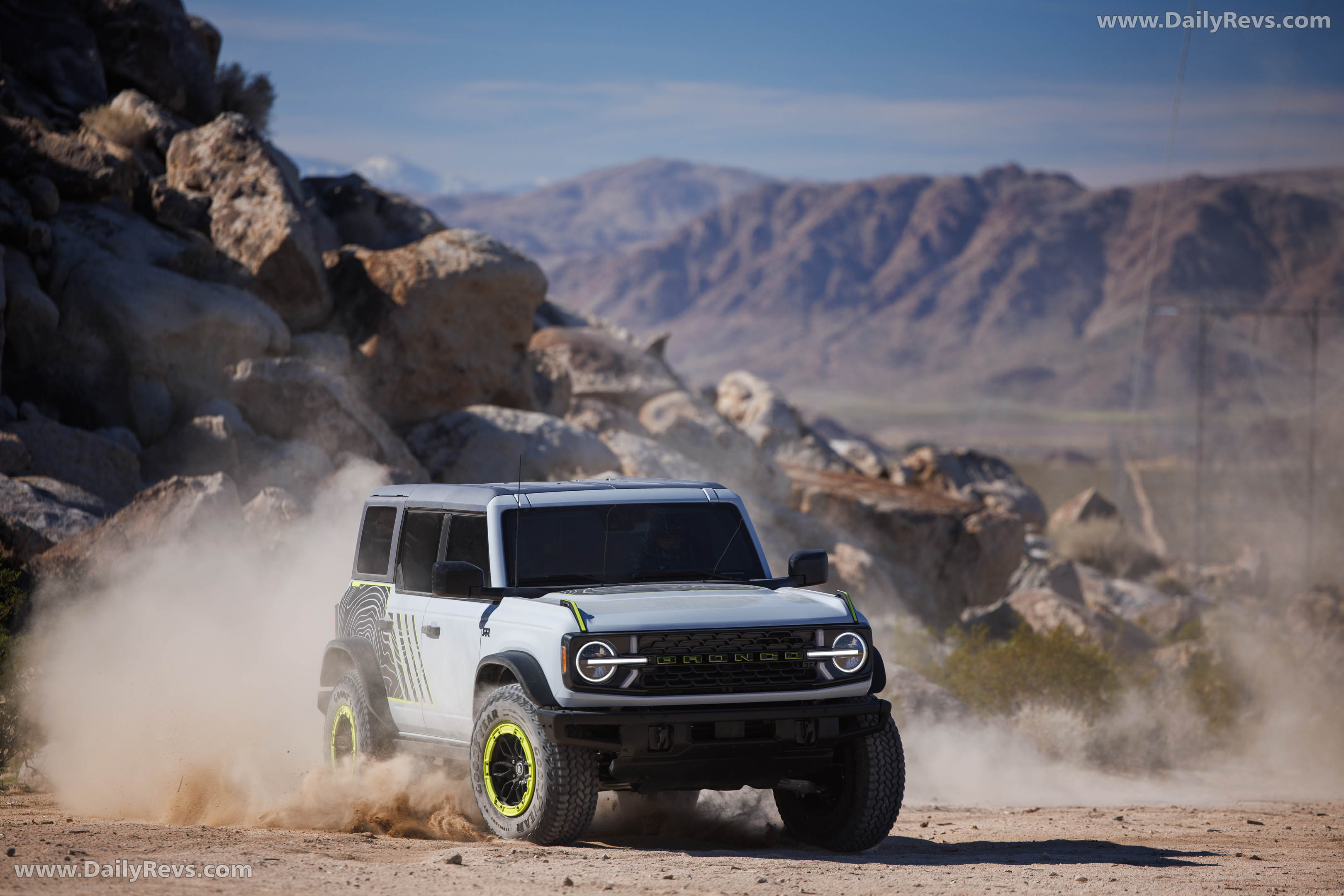 2027 Ford Bronco RTR Front View