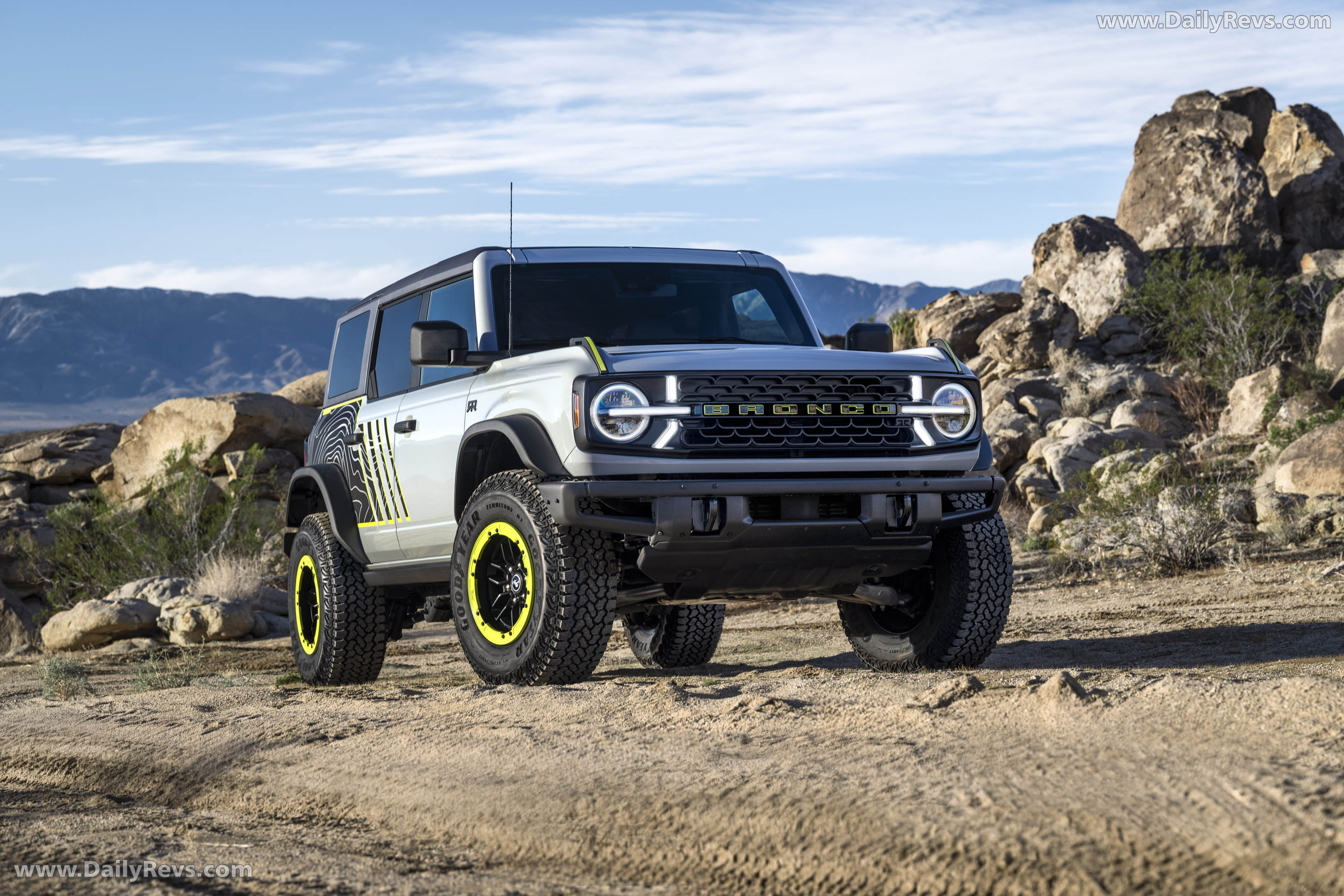 2027 Ford Bronco RTR Front View