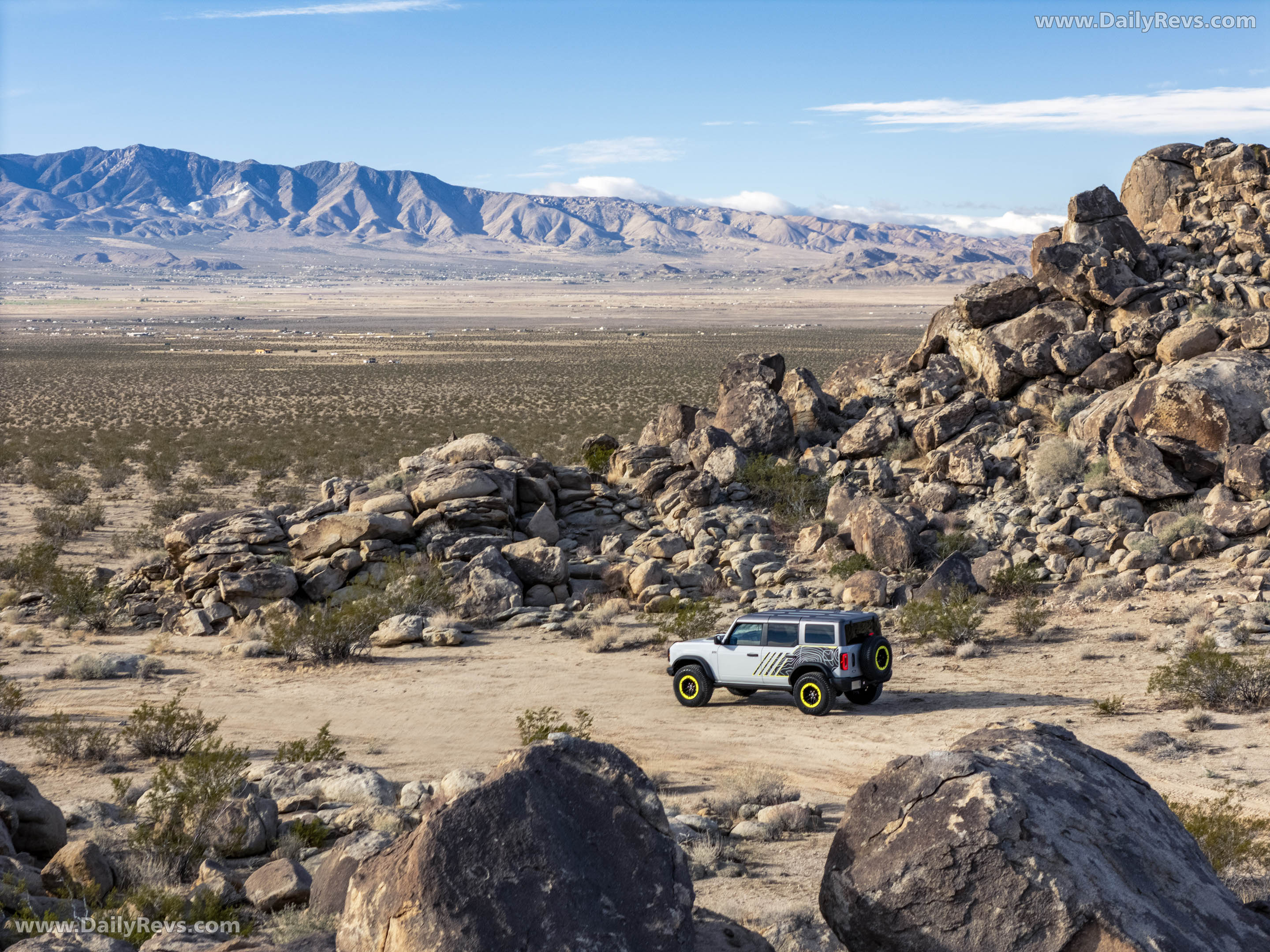 2027 Ford Bronco RTR Top View
