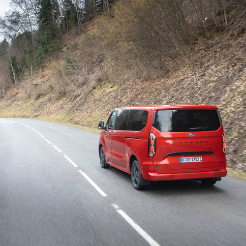 2026 Ford E-Tourneo Custom AWD Rear View