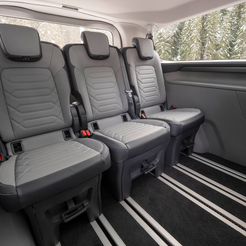 2026 Ford E-Tourneo Custom AWD Interior