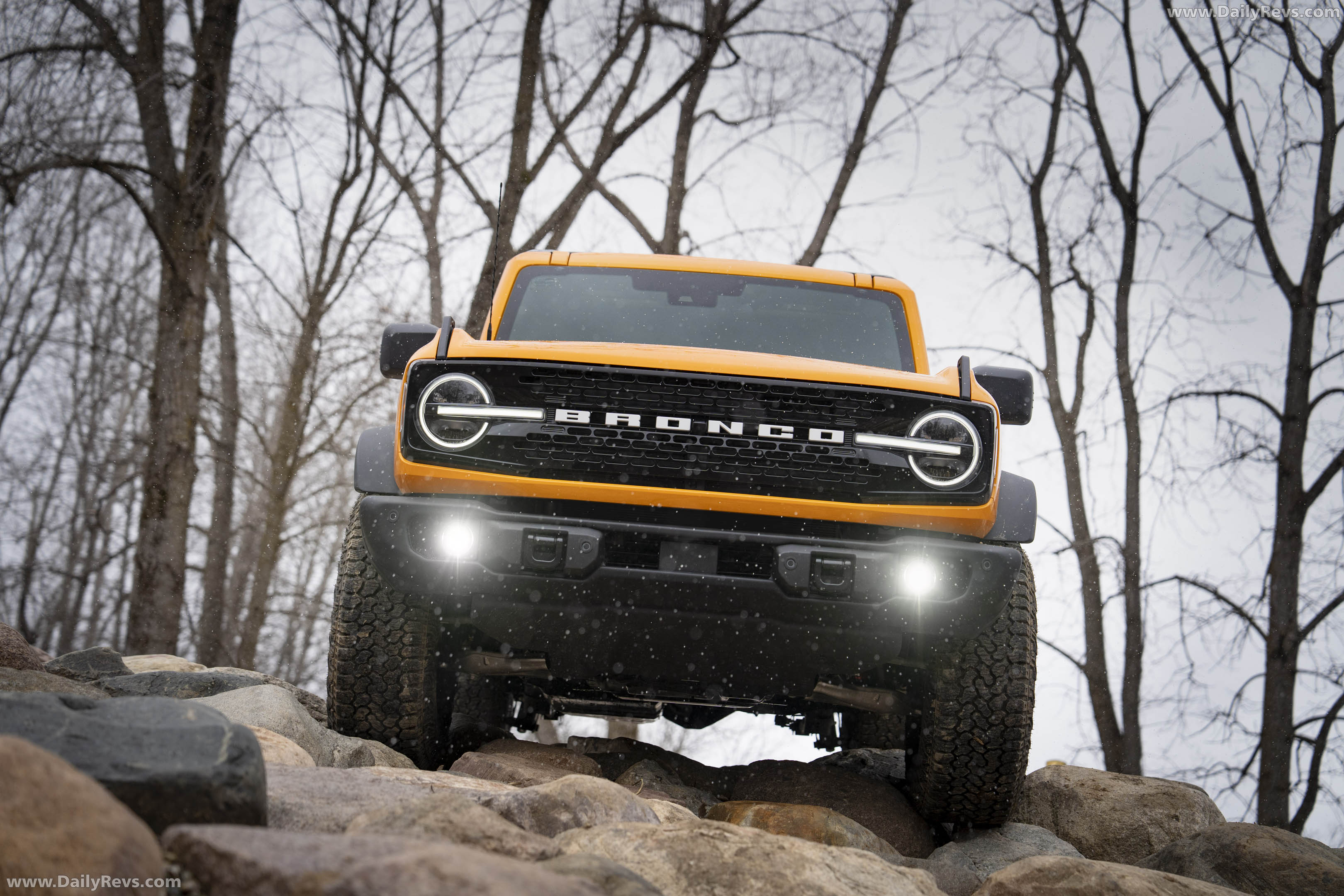 2026 Ford Bronco Wildtrak Front View