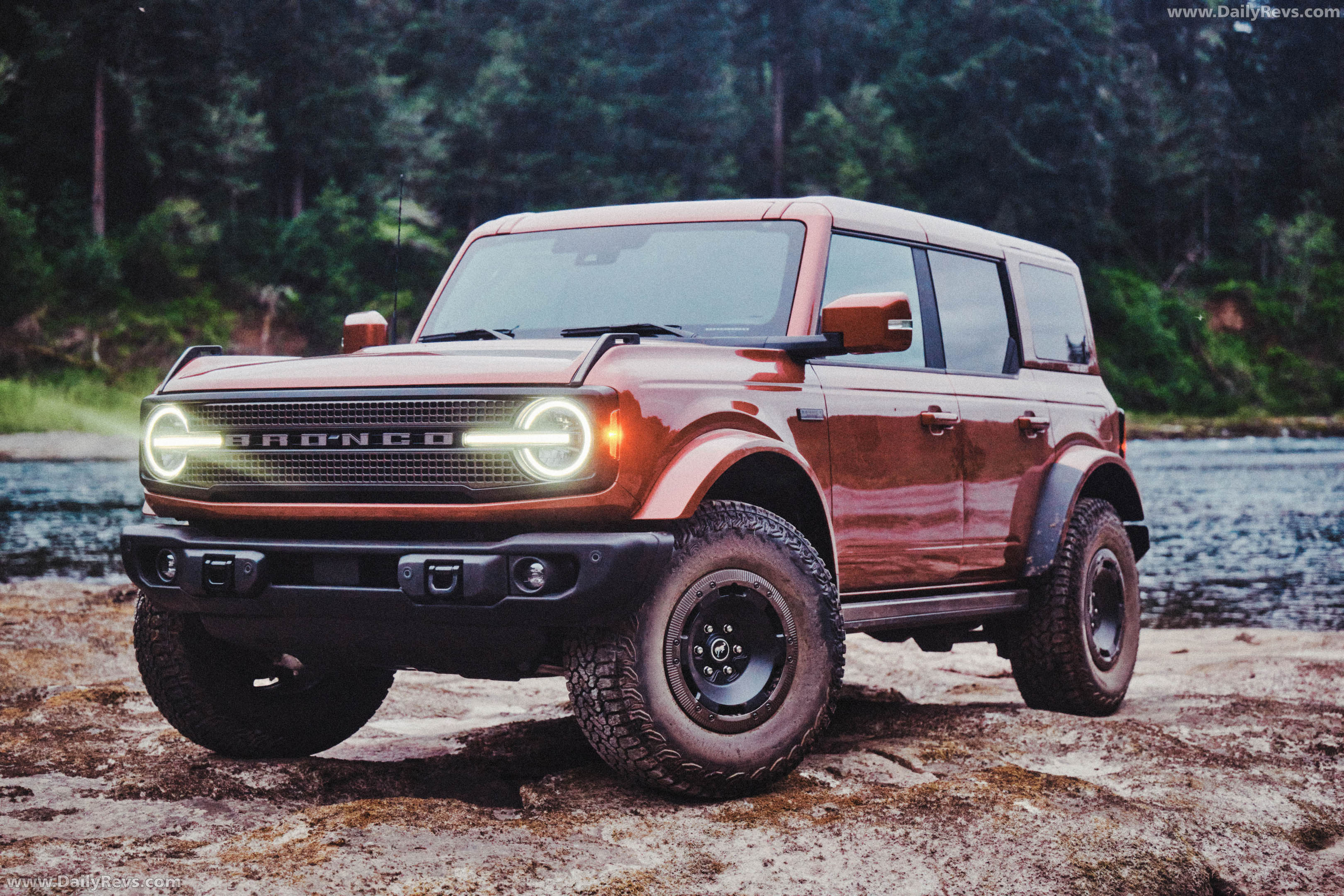 2027 Ford Bronco Filson First Edition Front View