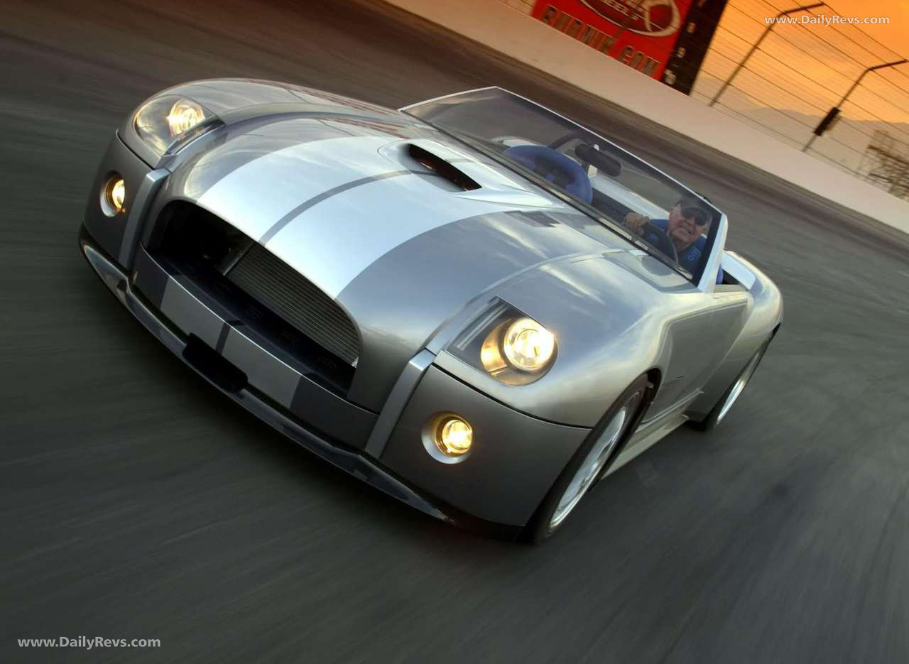 2004 Ford Shelby Cobra Concept Front View