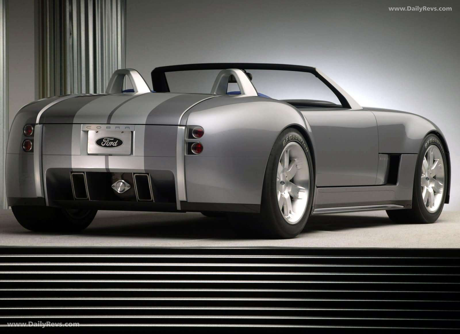 2004 Ford Shelby Cobra Concept Rear View