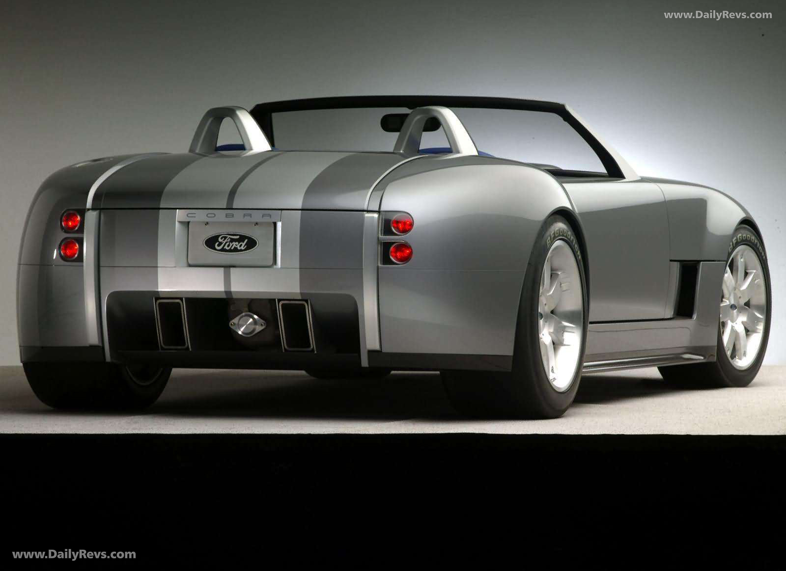 2004 Ford Shelby Cobra Concept Rear View