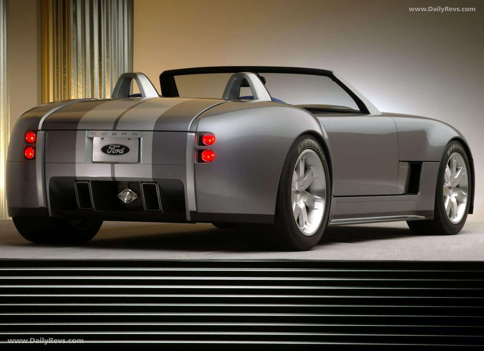 2004 Ford Shelby Cobra Concept Rear View
