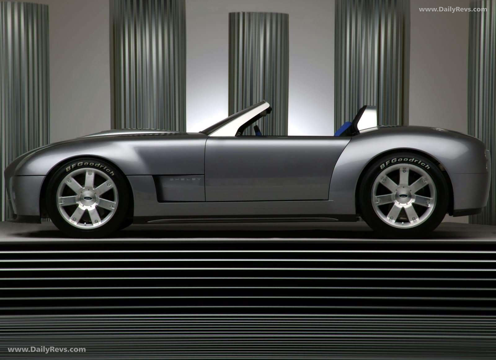 2004 Ford Shelby Cobra Concept Side View