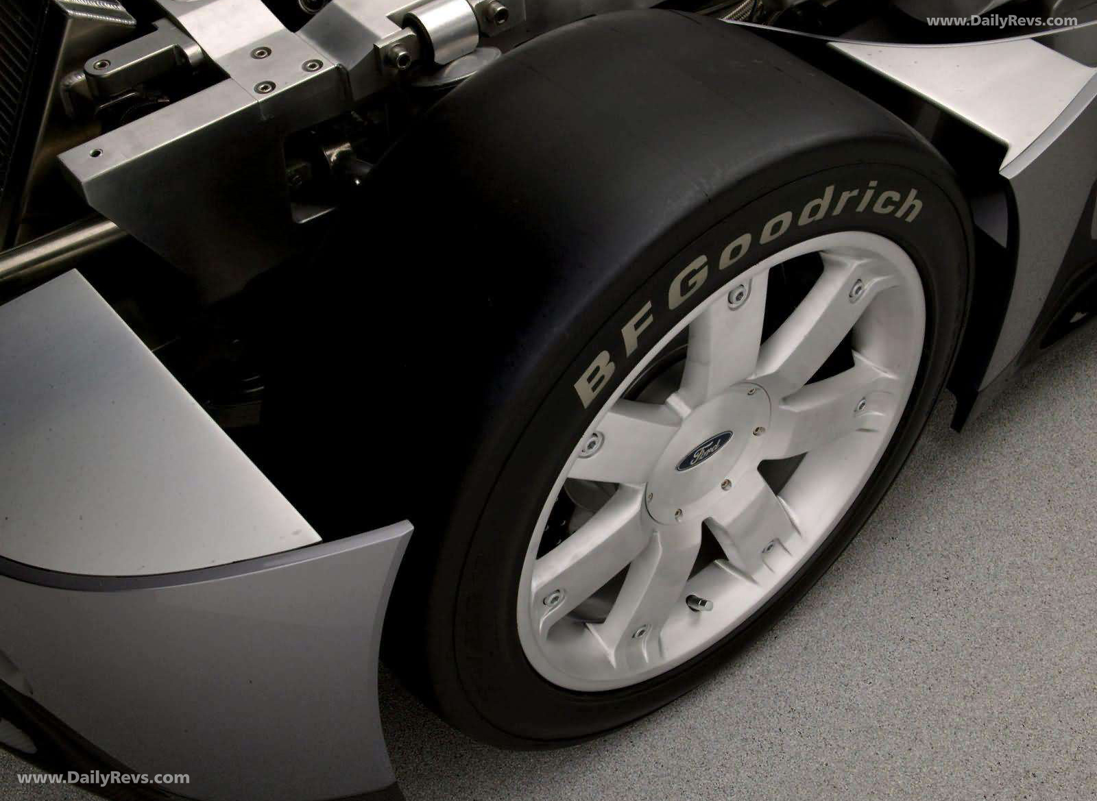 2004 Ford Shelby Cobra Concept Exterior