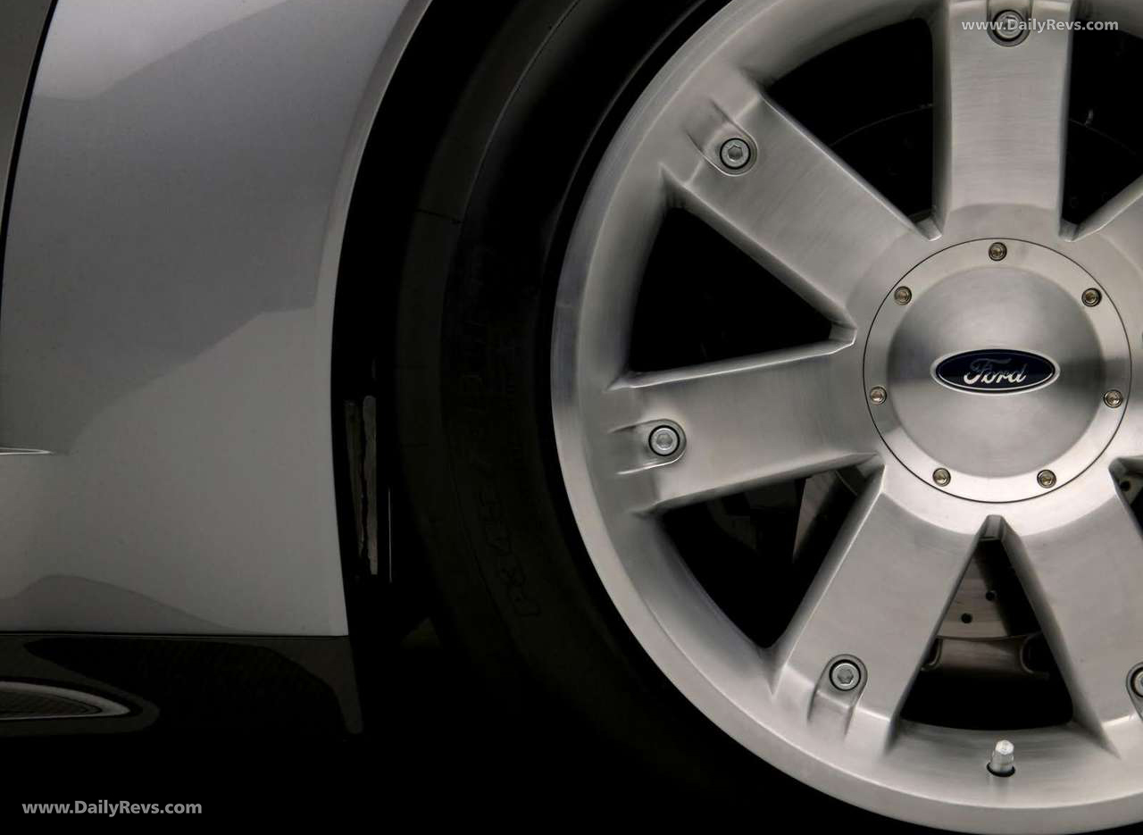 2004 Ford Shelby Cobra Concept Exterior