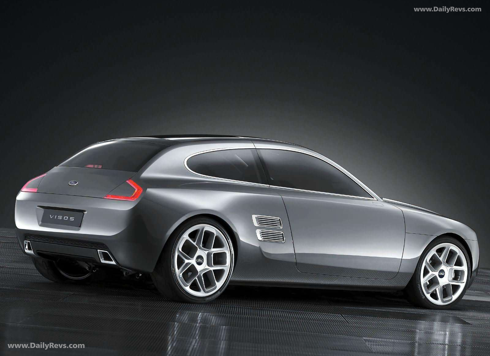 2003 Ford Visos Concept Rear View