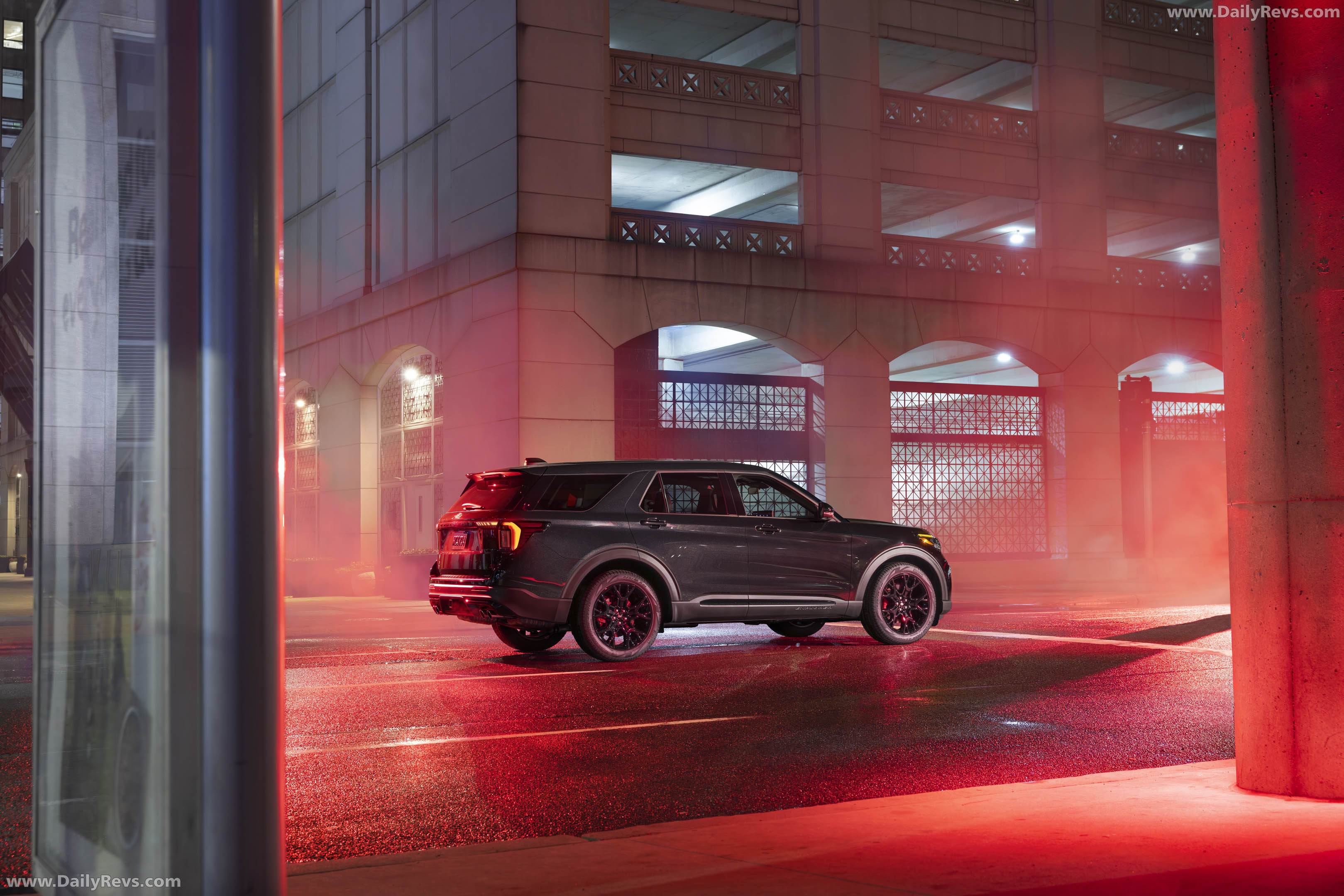 2027 Ford Explorer ST Sinister Package Rear View