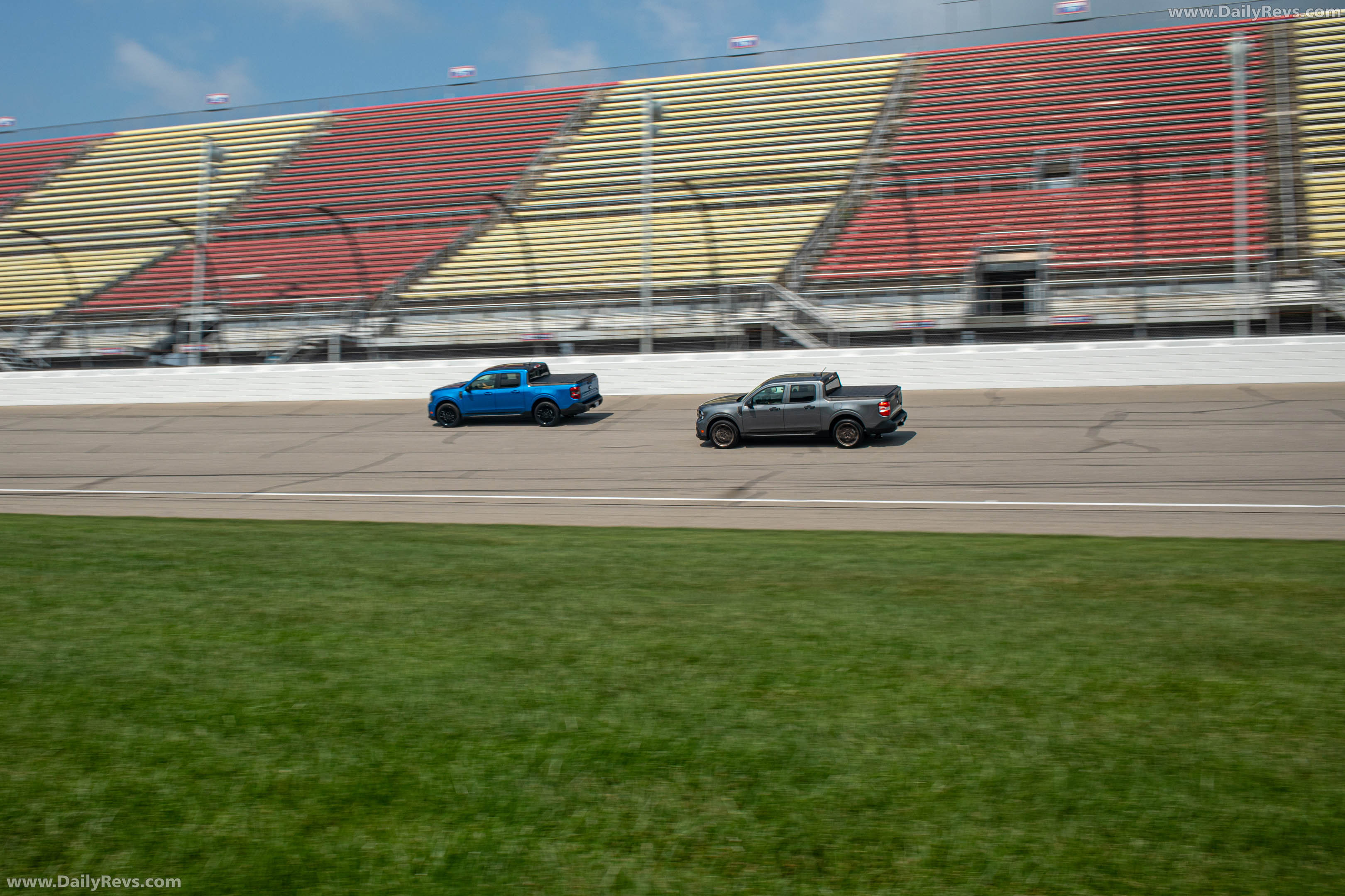 2026 Ford Maverick SV300T Side View