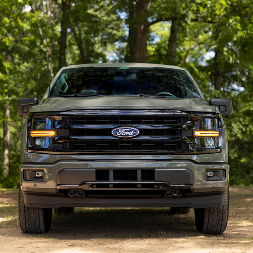 2027 Ford F-150 XLT Front View