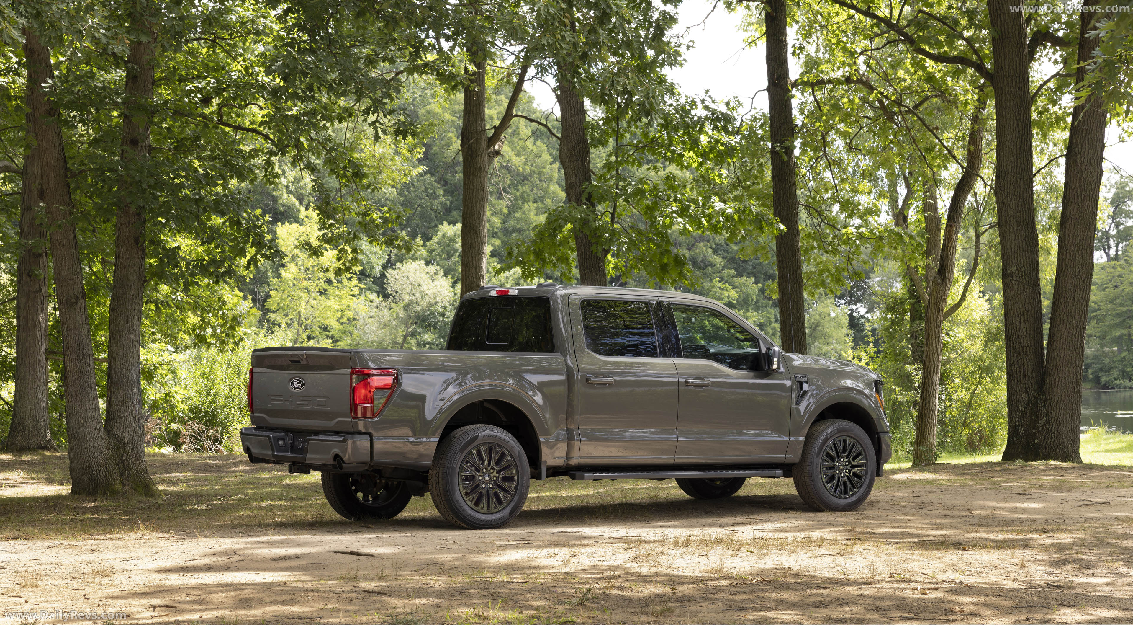2027 Ford F-150 XLT Rear View