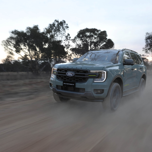 2026 Ford Everest Wolftrak Edition Front View