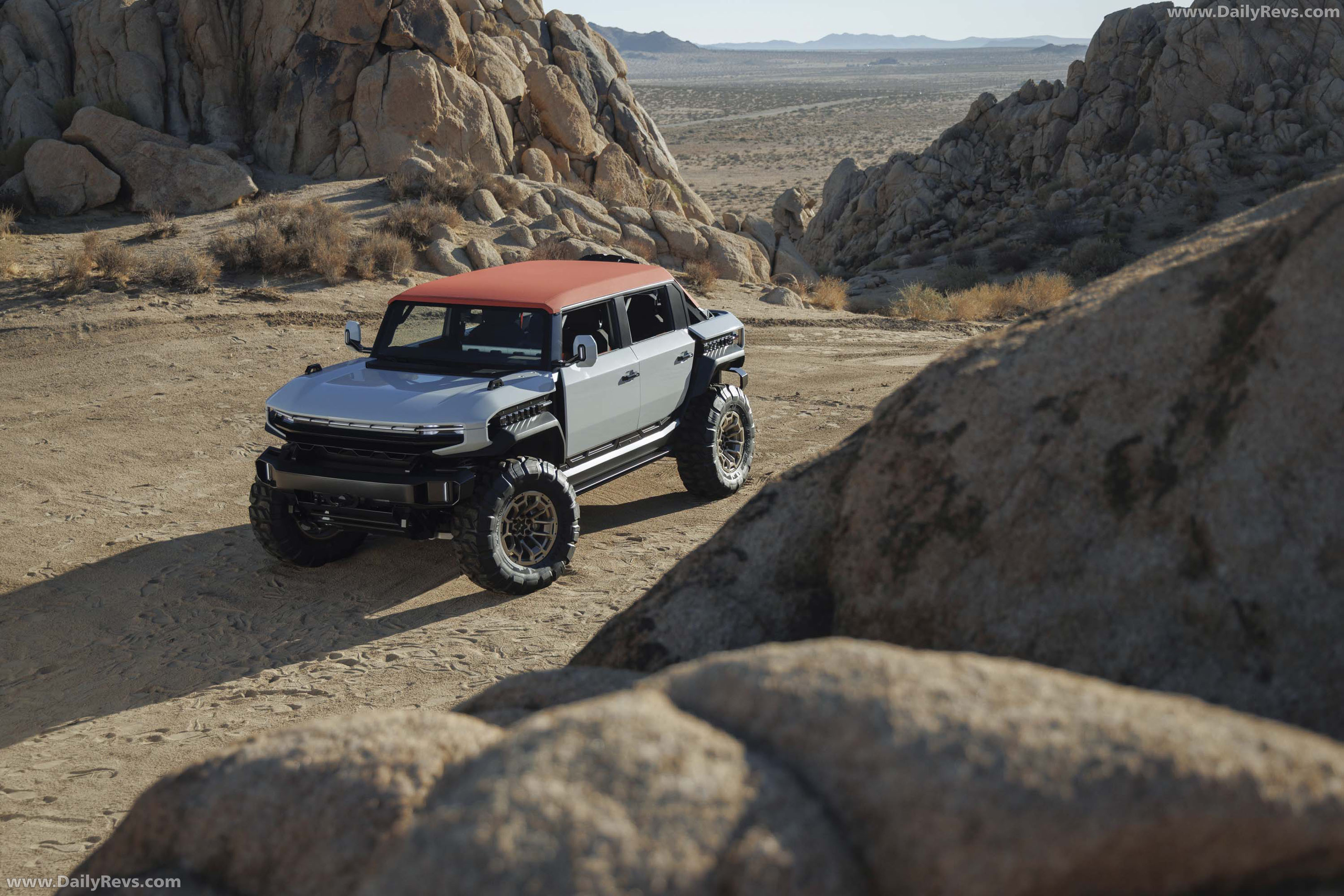 2026 GMC Hummer X SUV Concept Front View