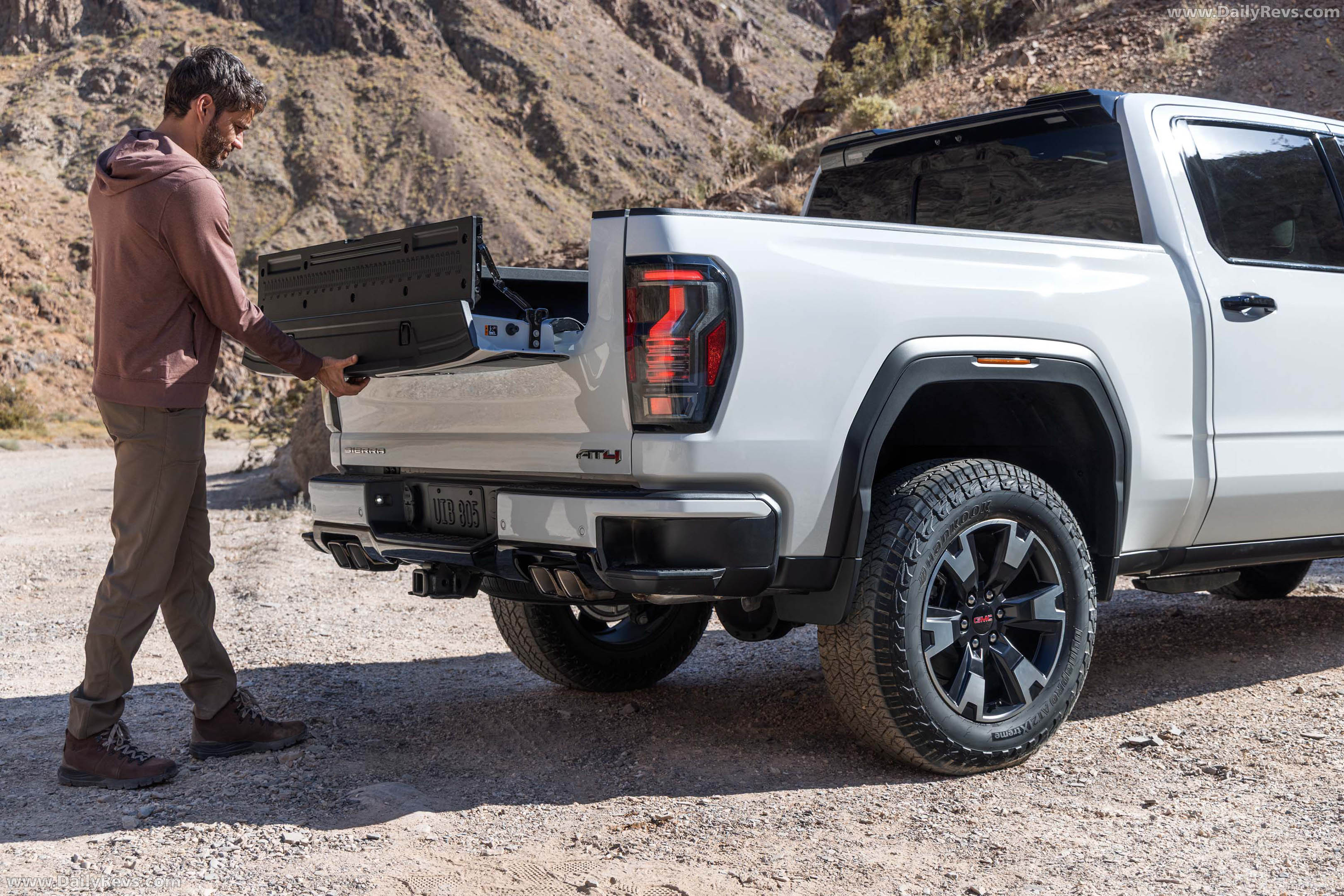 2027 GMC Sierra 1500 AT4 Exterior