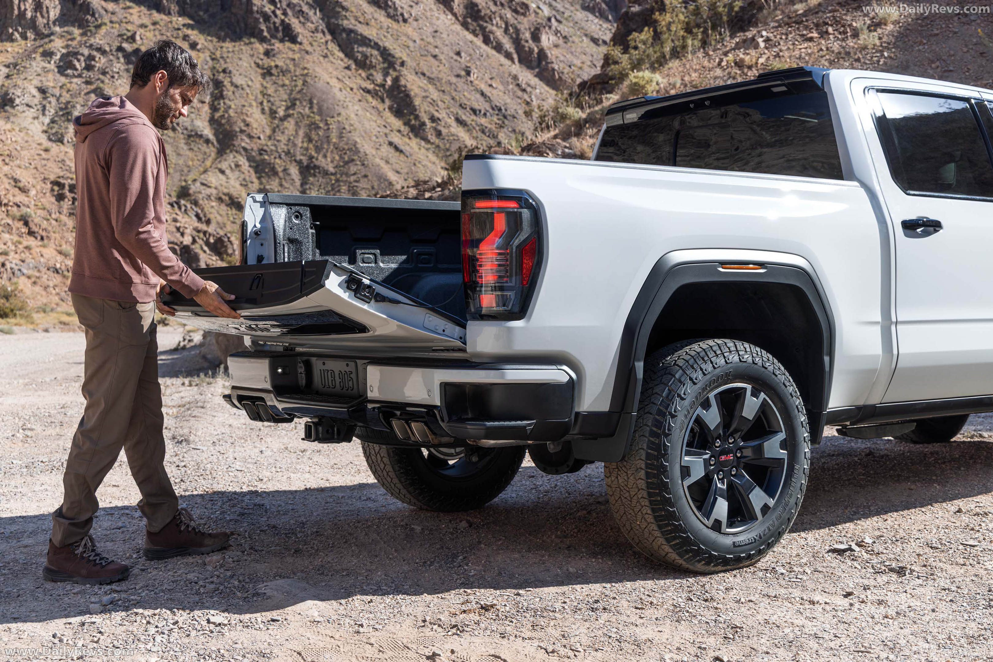 2027 GMC Sierra 1500 AT4 Exterior
