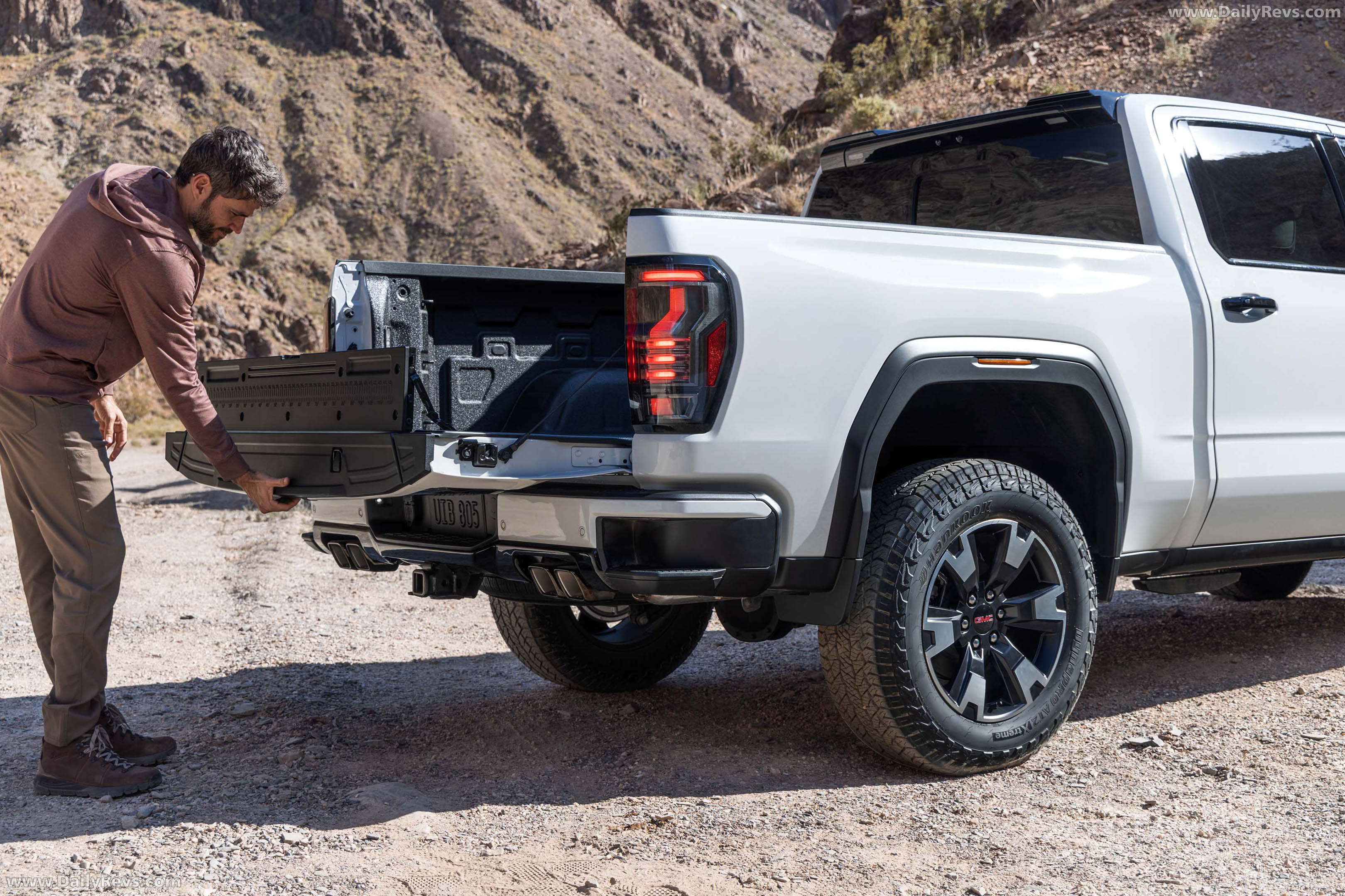 2027 GMC Sierra 1500 AT4 Exterior
