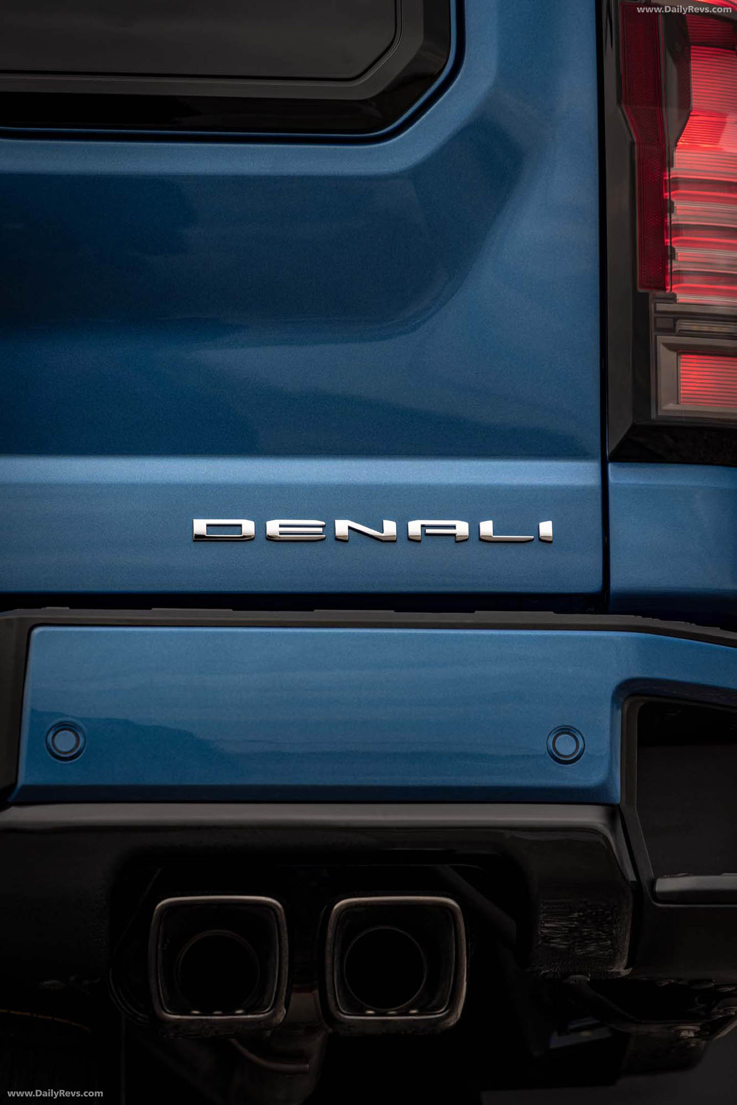 2027 GMC Sierra Denali Exterior