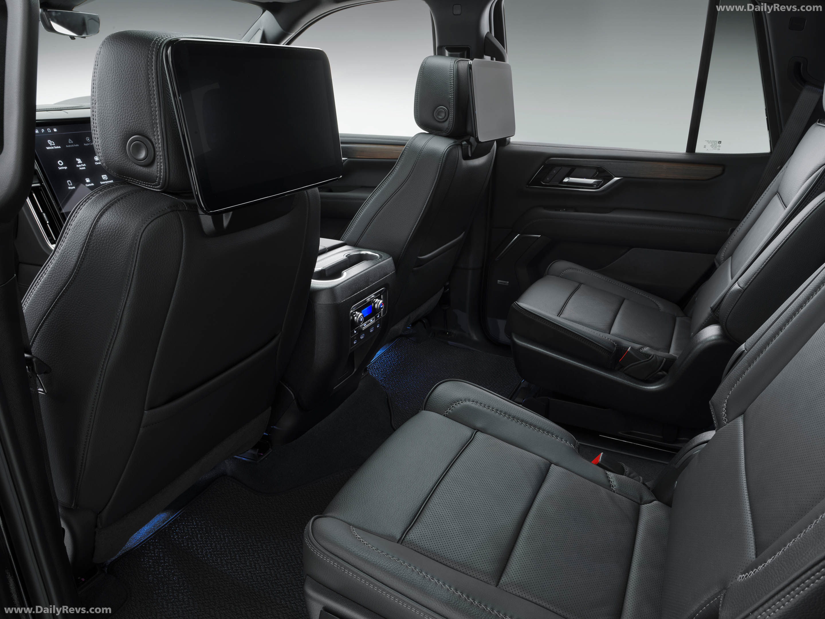 2026 GMC Yukon Denali Signature Black Interior
