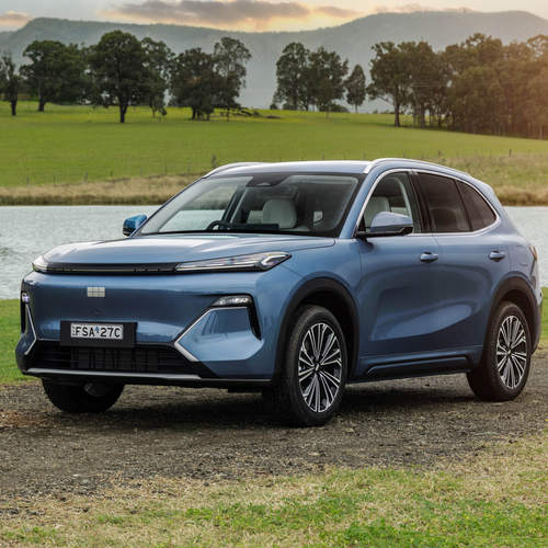 2026 Geely Starray EM-i Glacier Blue Front View