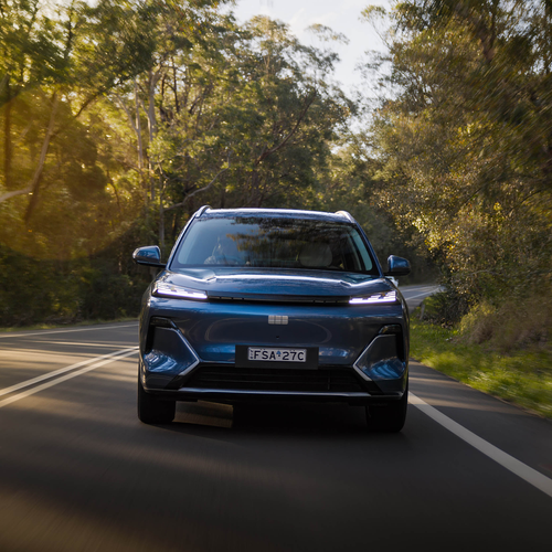 2026 Geely Starray EM-i Glacier Blue Front View