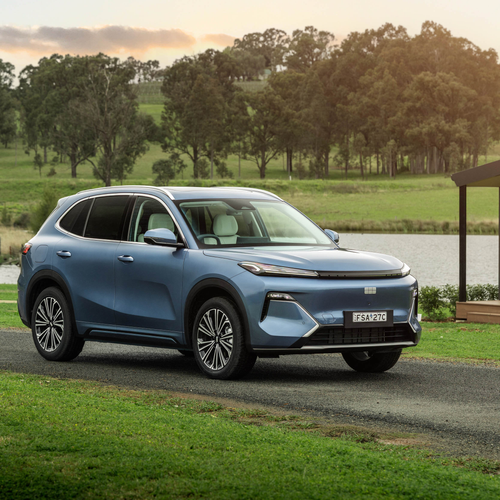 2026 Geely Starray EM-i Glacier Blue Front View