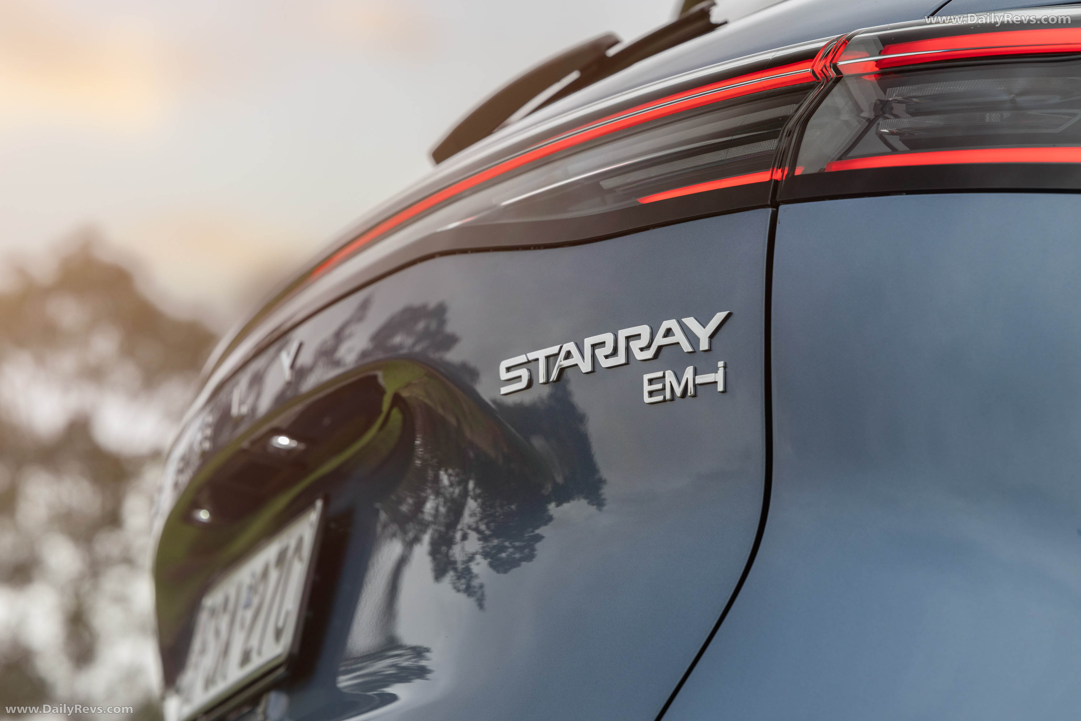 2026 Geely Starray EM-i Glacier Blue Exterior