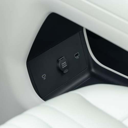 2026 Geely Starray EM-i Glacier Blue Interior