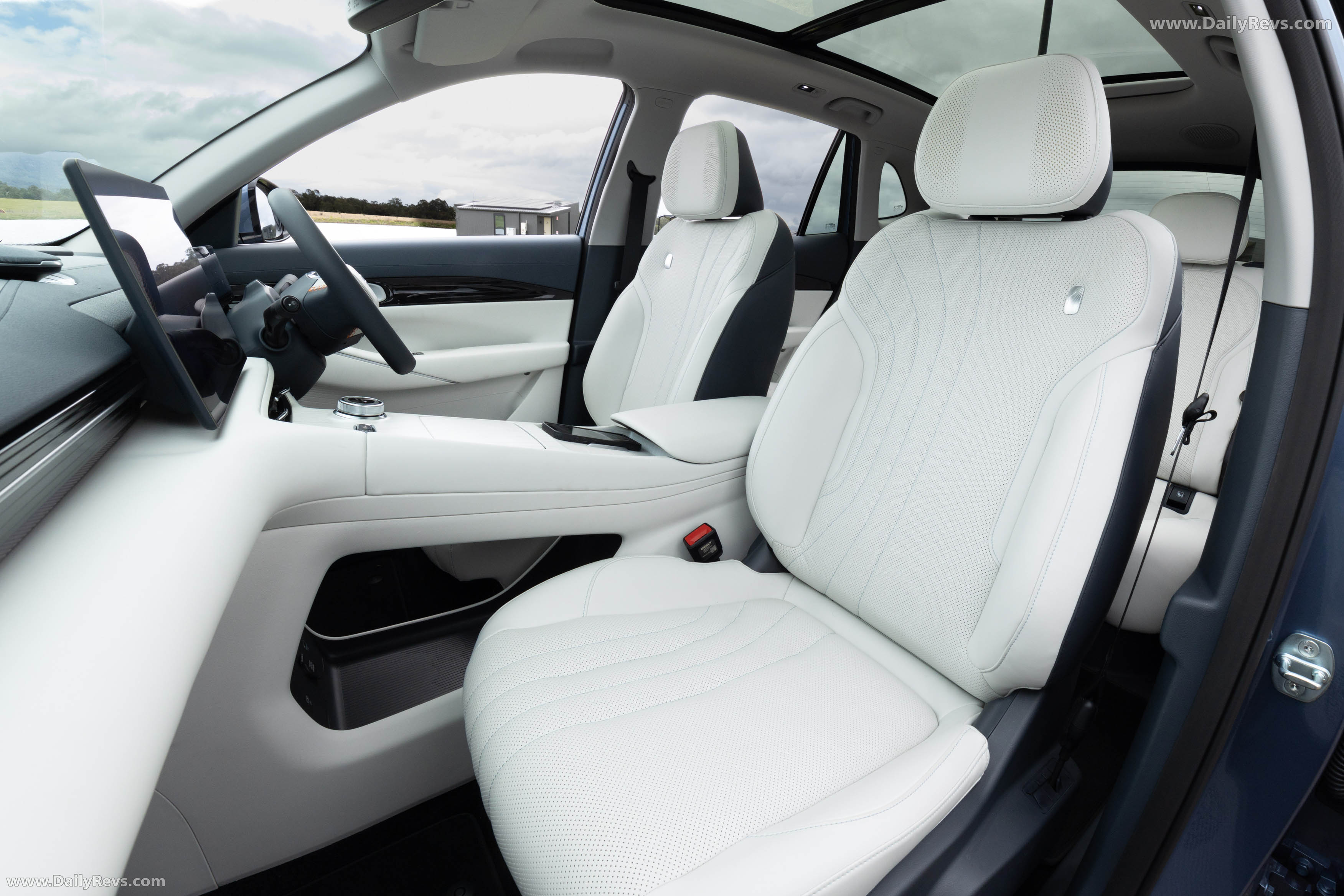 2026 Geely Starray EM-i Glacier Blue Interior