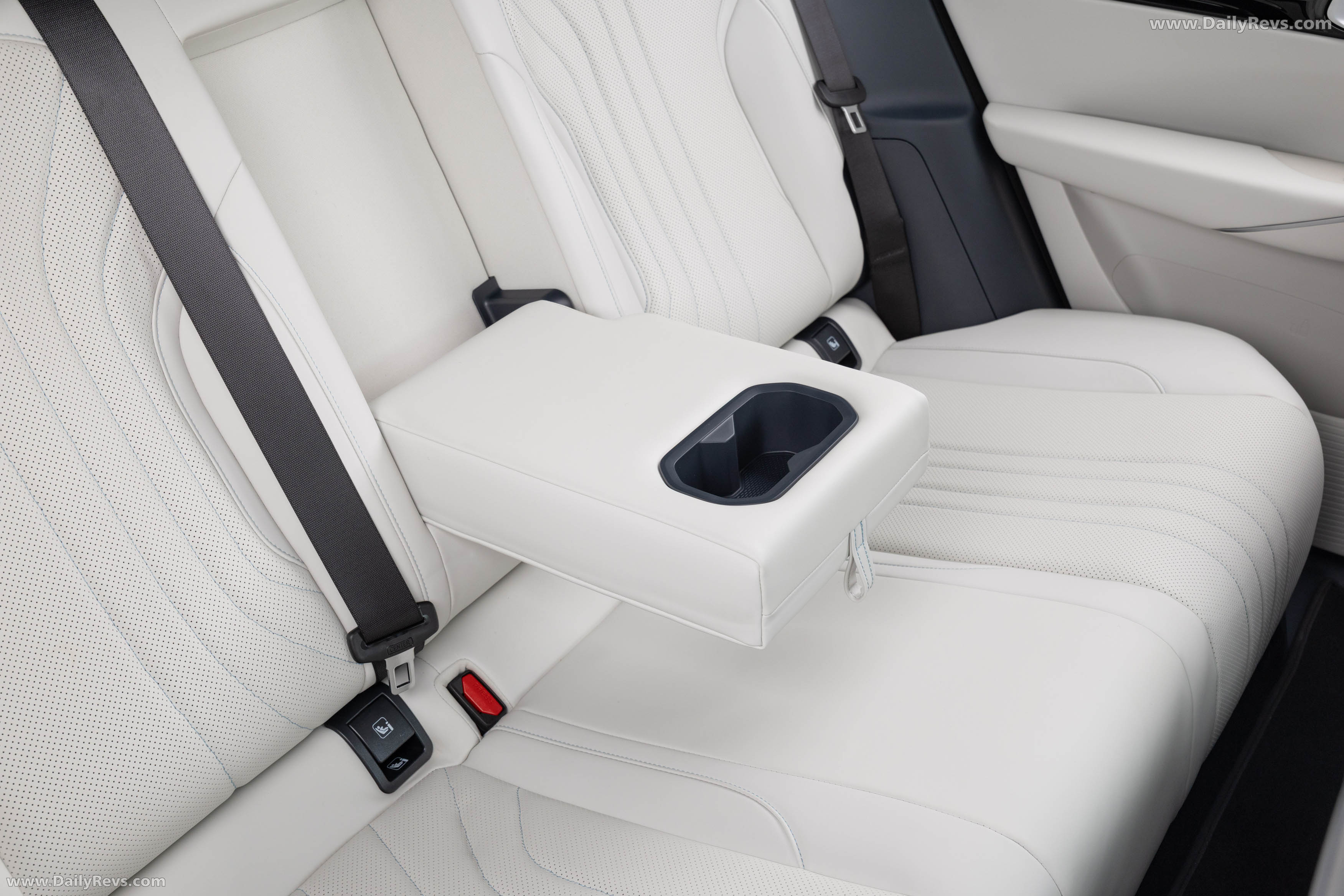 2026 Geely Starray EM-i Glacier Blue Interior