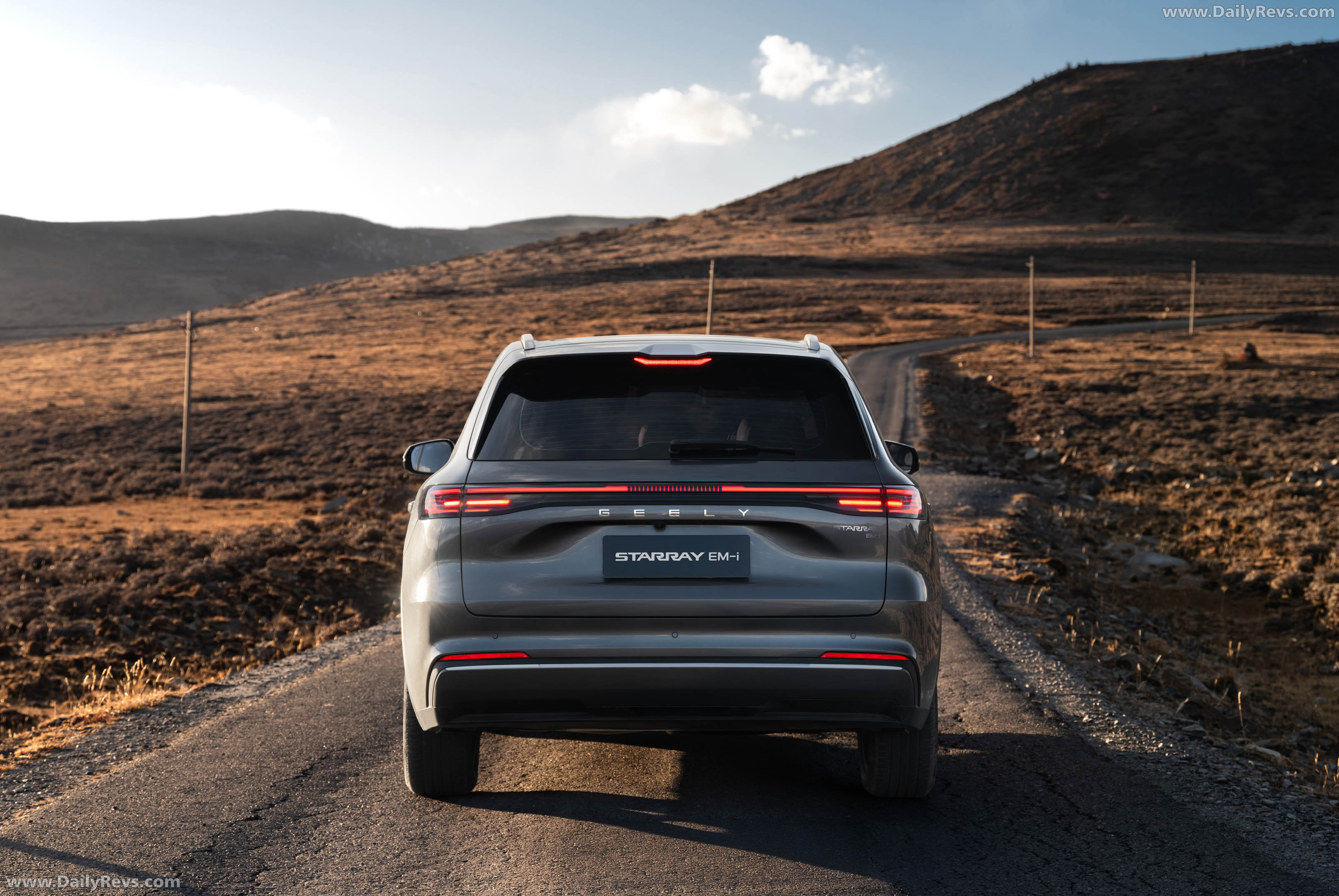 2026 Geely Starray EM-i Extended Range Rear View