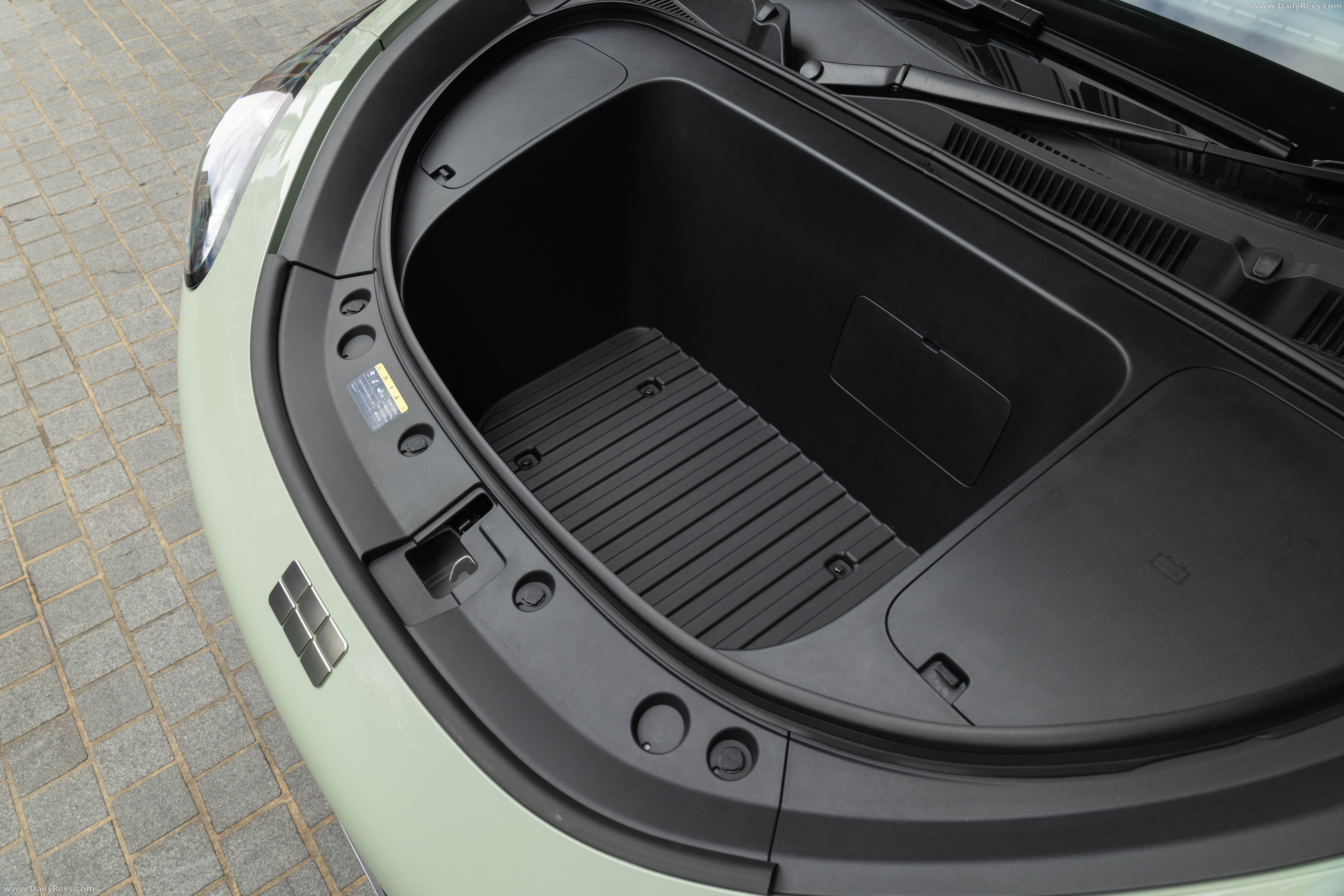 2027 Geely EX2 Interior