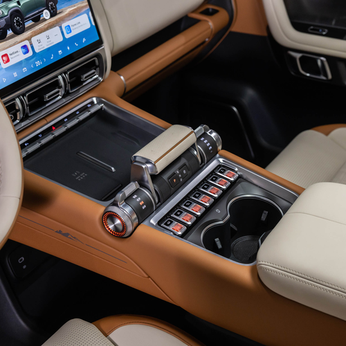 2027 Geely Battleship 700 Interior